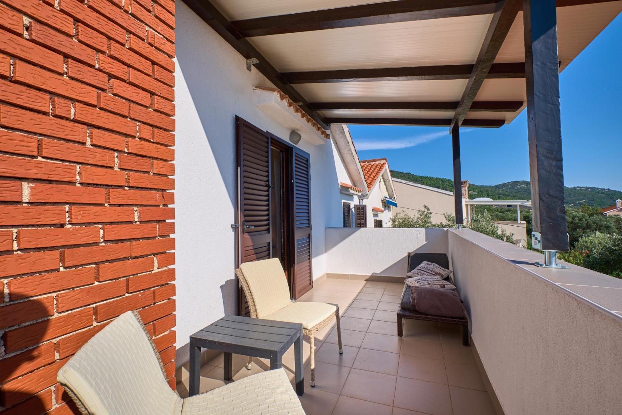 Apartamento Amazing House, 20 M From The Beach, 80 M2 Martinšćica Exterior foto