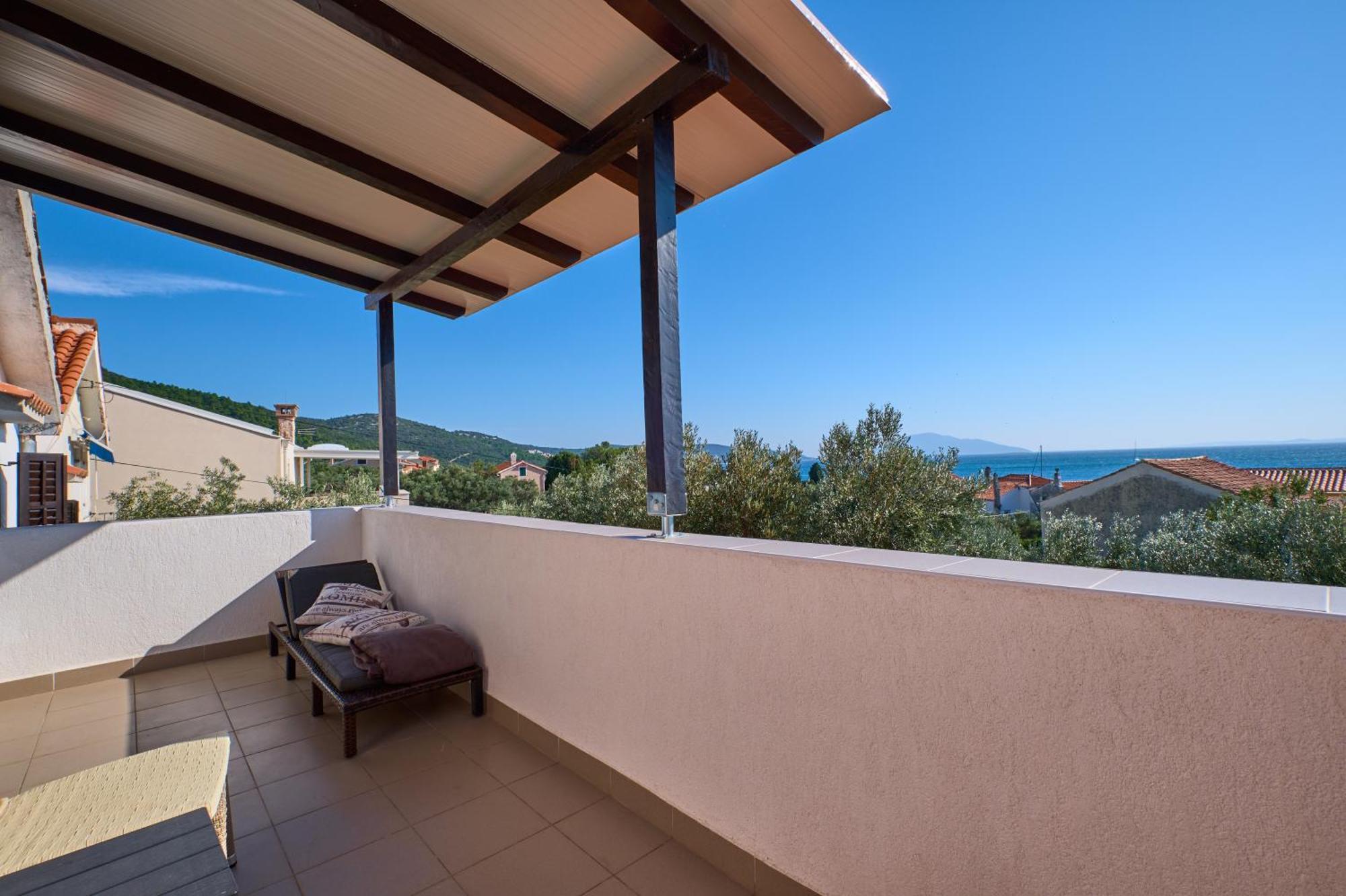 Apartamento Amazing House, 20 M From The Beach, 80 M2 Martinšćica Exterior foto